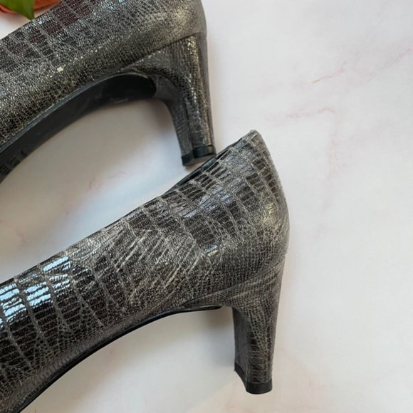 STUART WEITZMAN Snake Print Leather Chunky Heels 7 1/2 M - Picture 4 of 7